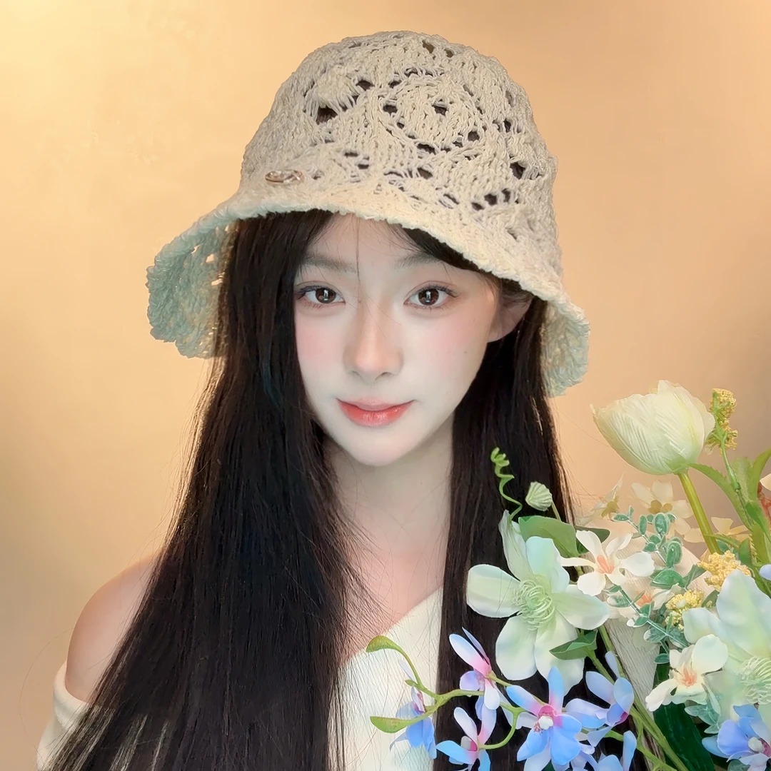 夏季新款薄款镂空渔夫帽2025女钩花海边草编帽子沙滩出游防晒遮阳