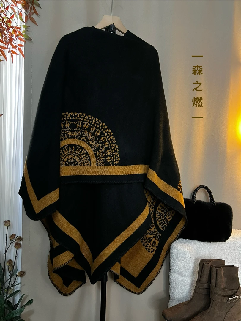 秋冬新款民族风大披肩双面穿斗篷简约仿羊绒保暖百搭加厚披肩围巾