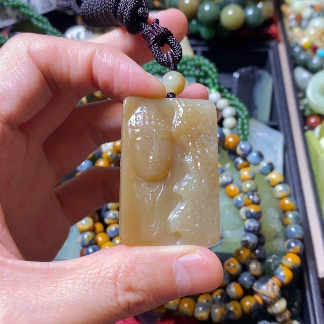 岫岩老玉（透闪石质玉）未镶嵌颈饰