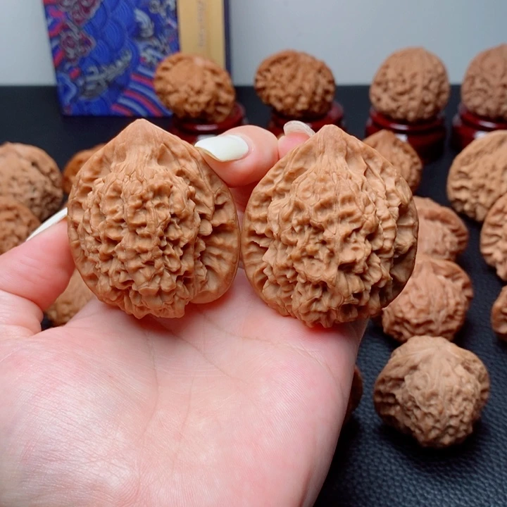 把件文玩核桃关帽45，52.6克