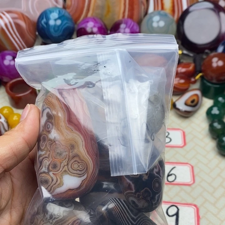 暂***烟玛瑙/玉髓未镶嵌颈饰