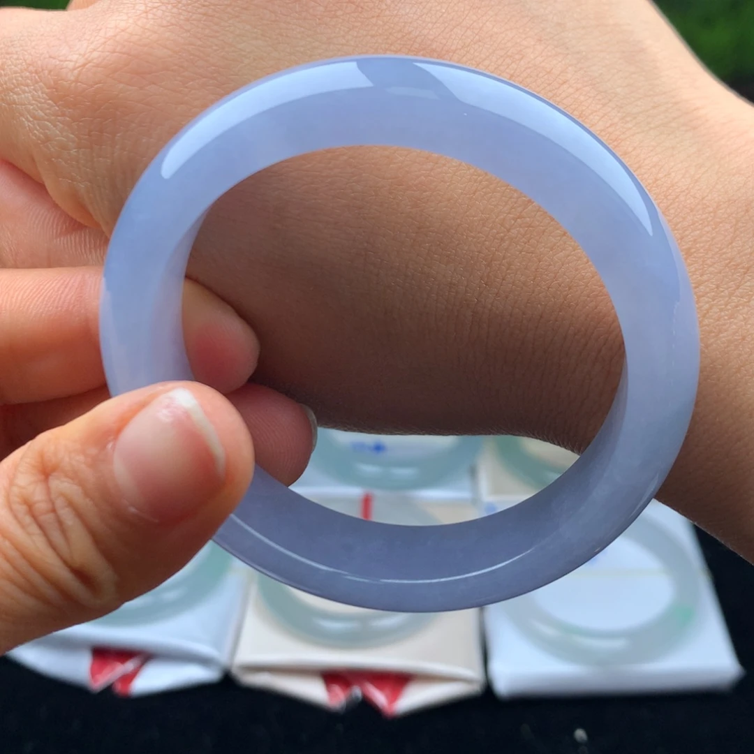 翡翠手镯未镶嵌手镯