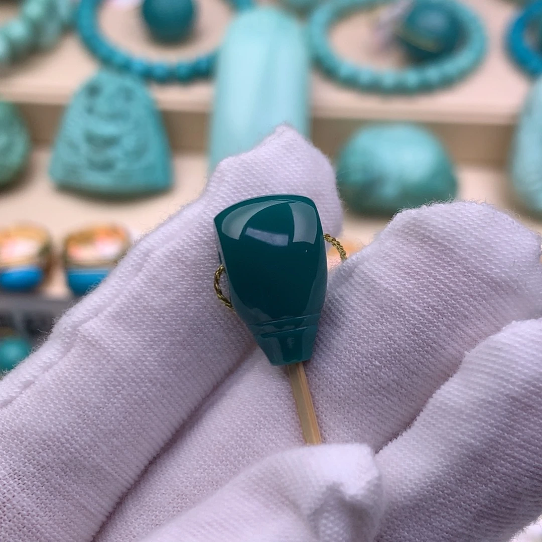 绿松石未镶嵌珠宝奇石10.4