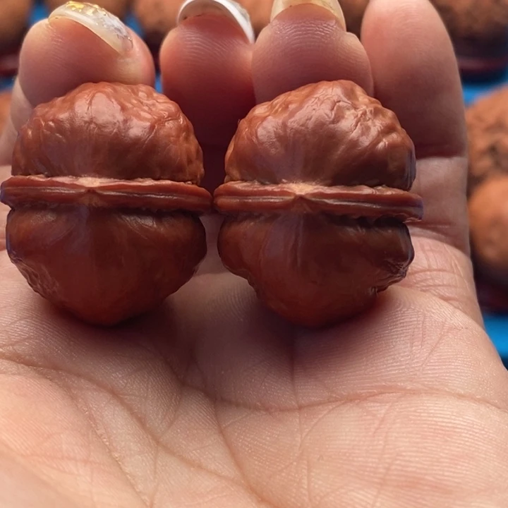 核桃精品文玩核桃手捻小红豆