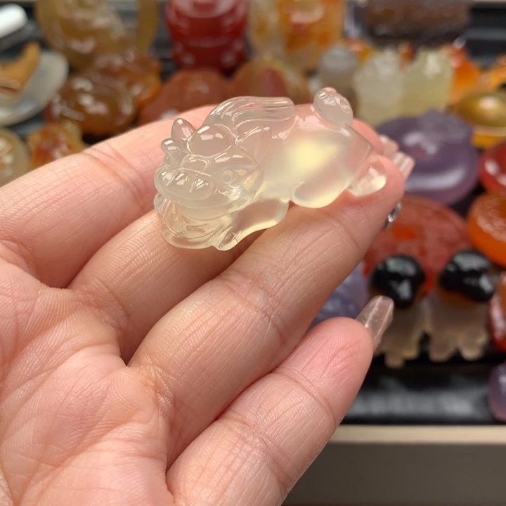 玛瑙/玉髓颈饰未镶嵌金*
