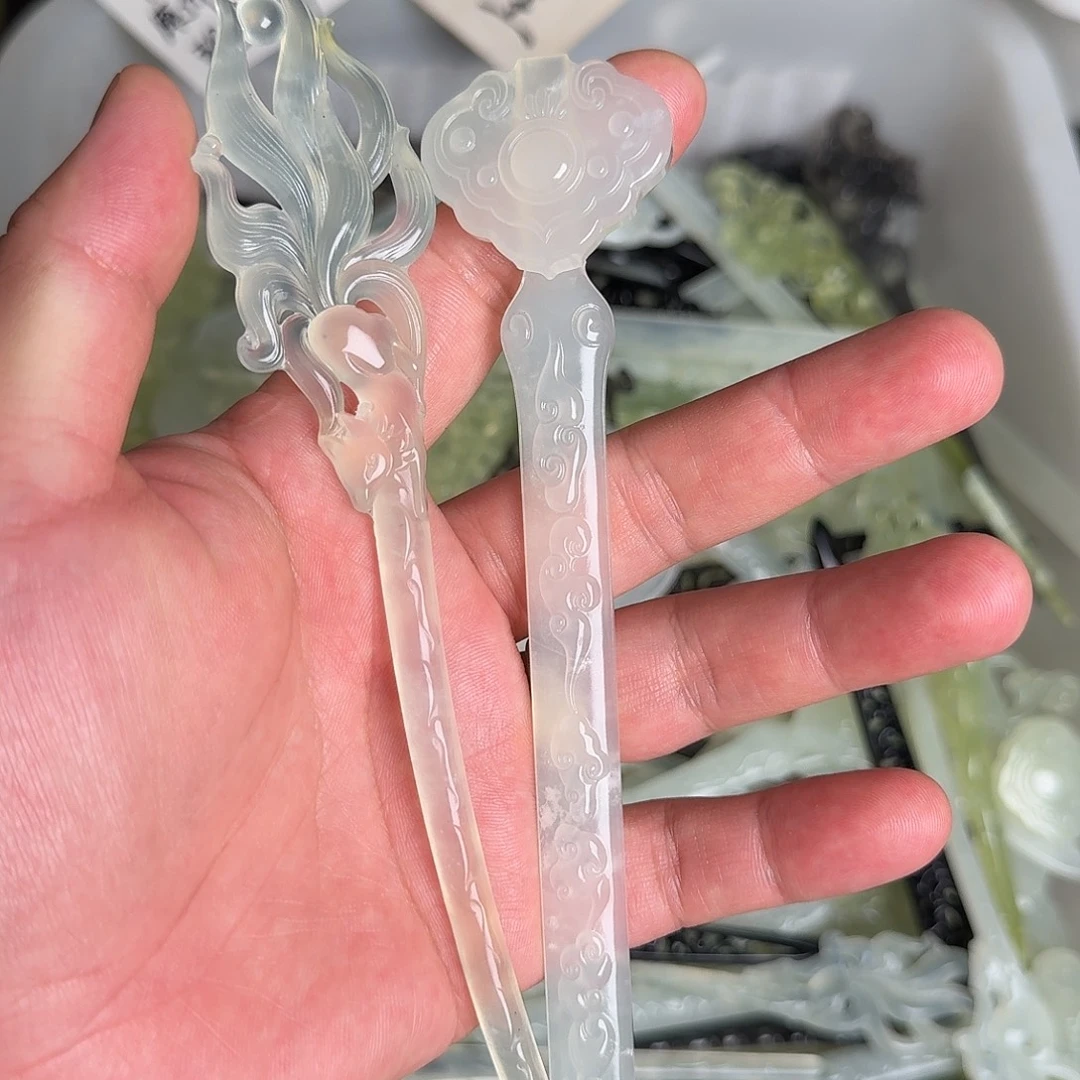 杯***酒蛇纹石玉未镶嵌发饰