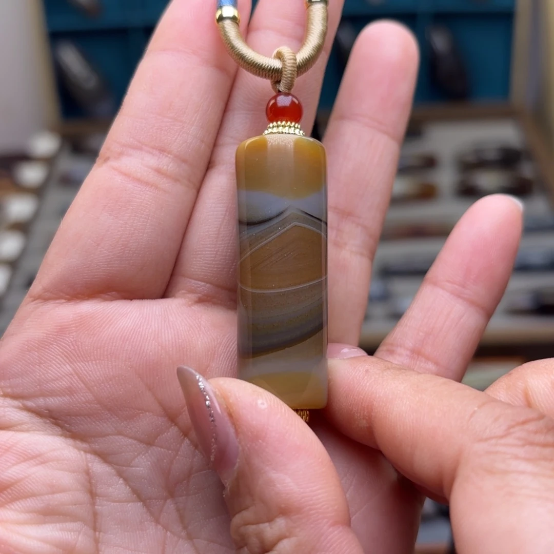 玛瑙/玉髓未镶嵌颈饰