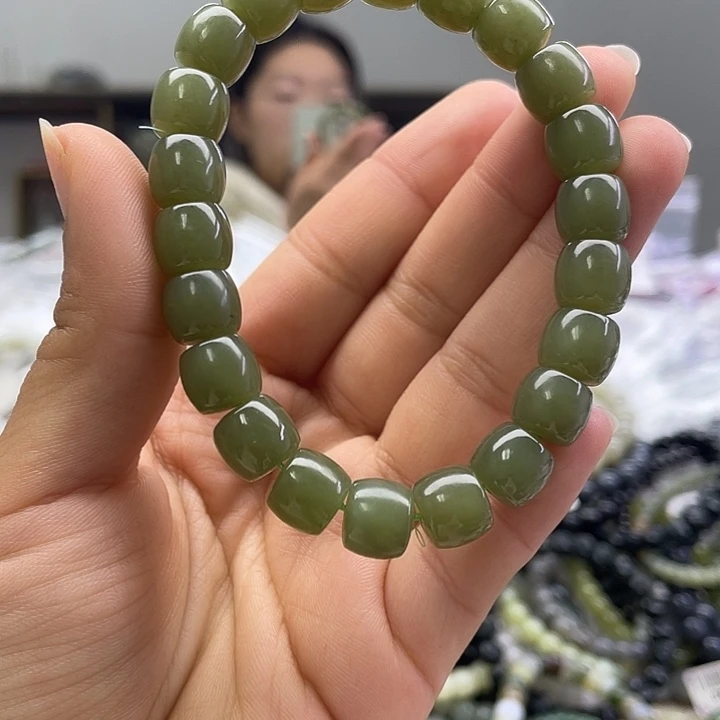 和田玉未镶嵌手串