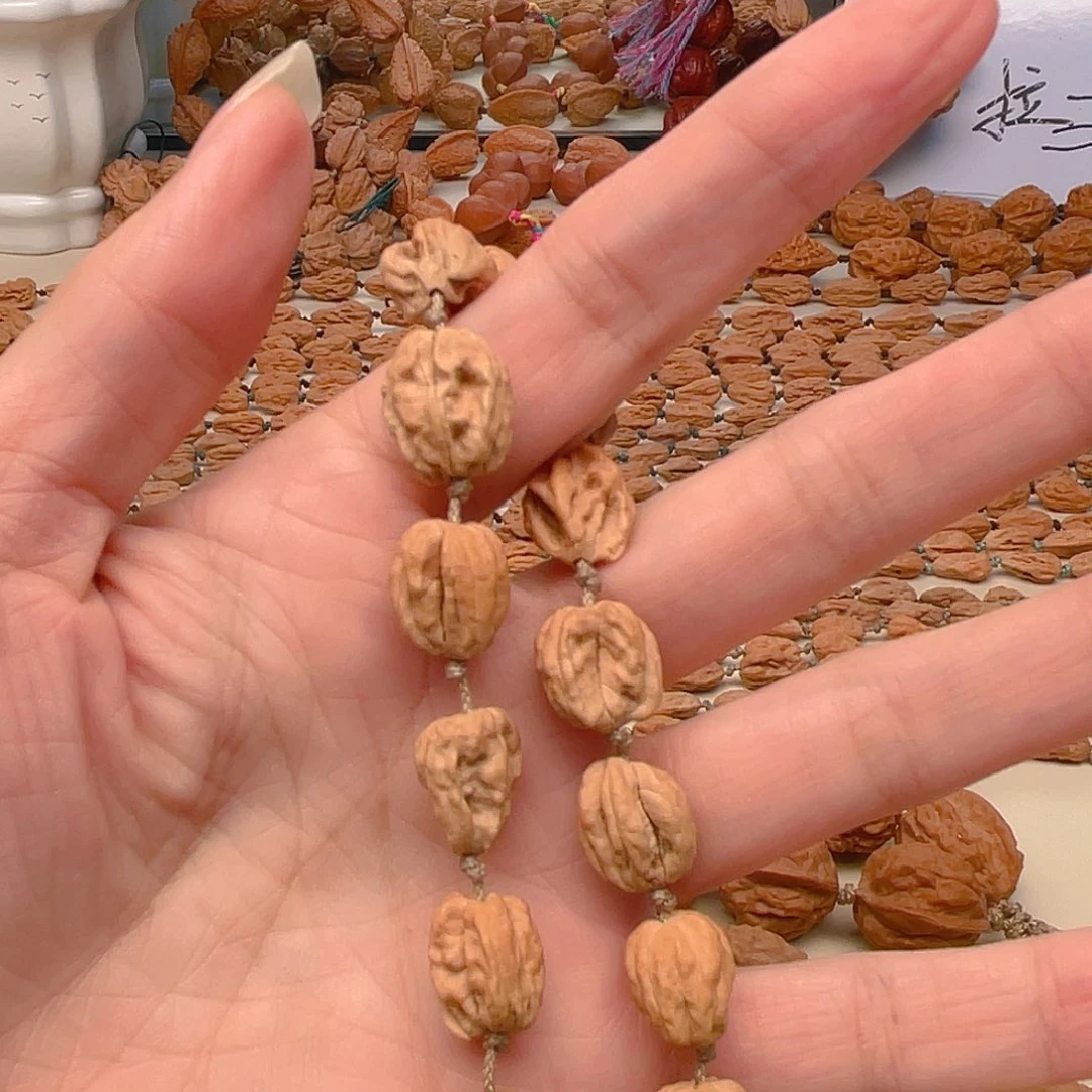 龙***湖文玩核桃吊坠异形