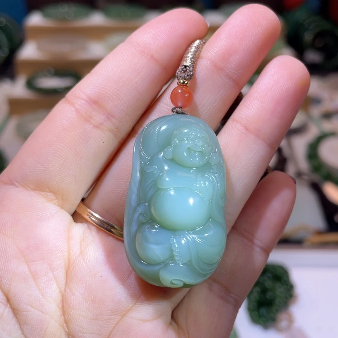 和田玉高品粉青佛公吊坠未镶嵌