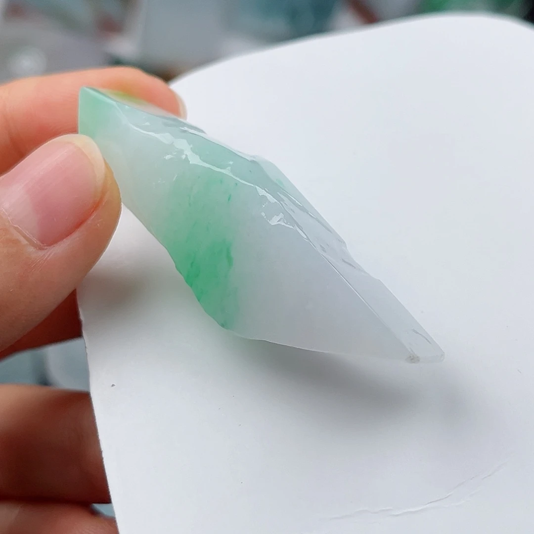 小***风定制翡翠未镶嵌翡翠