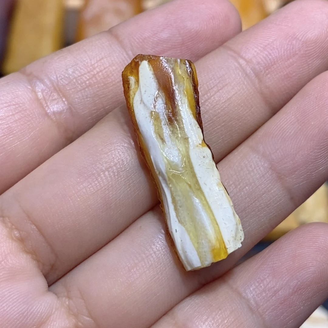 定制琥珀蜜蜡原石