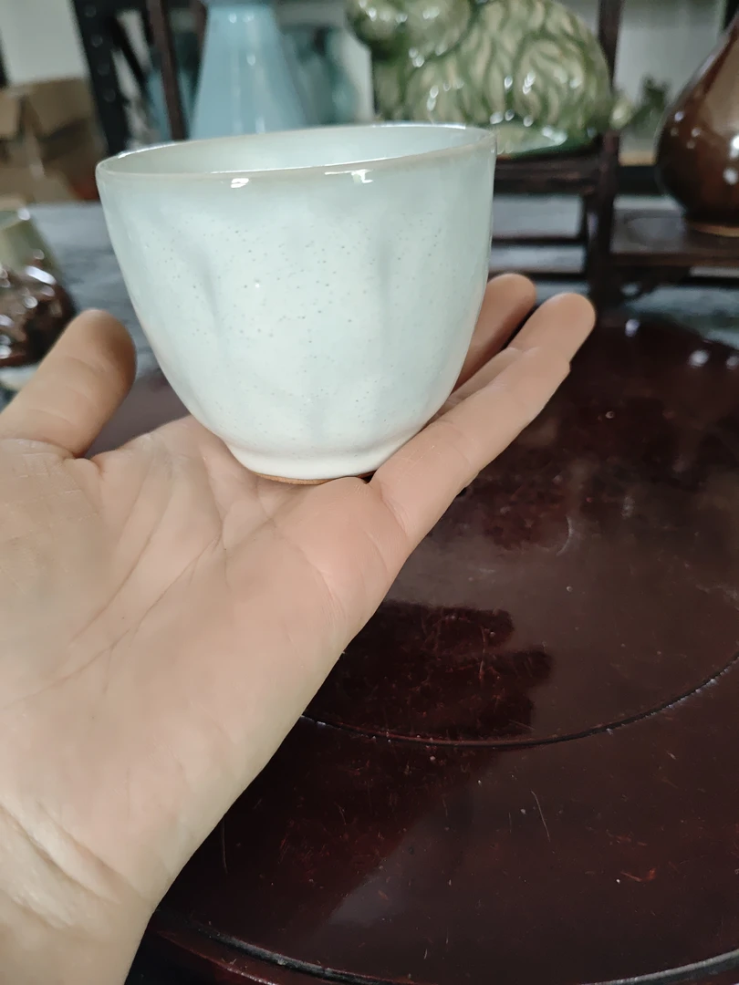 原矿原产地原釉水,月白釉大主人杯