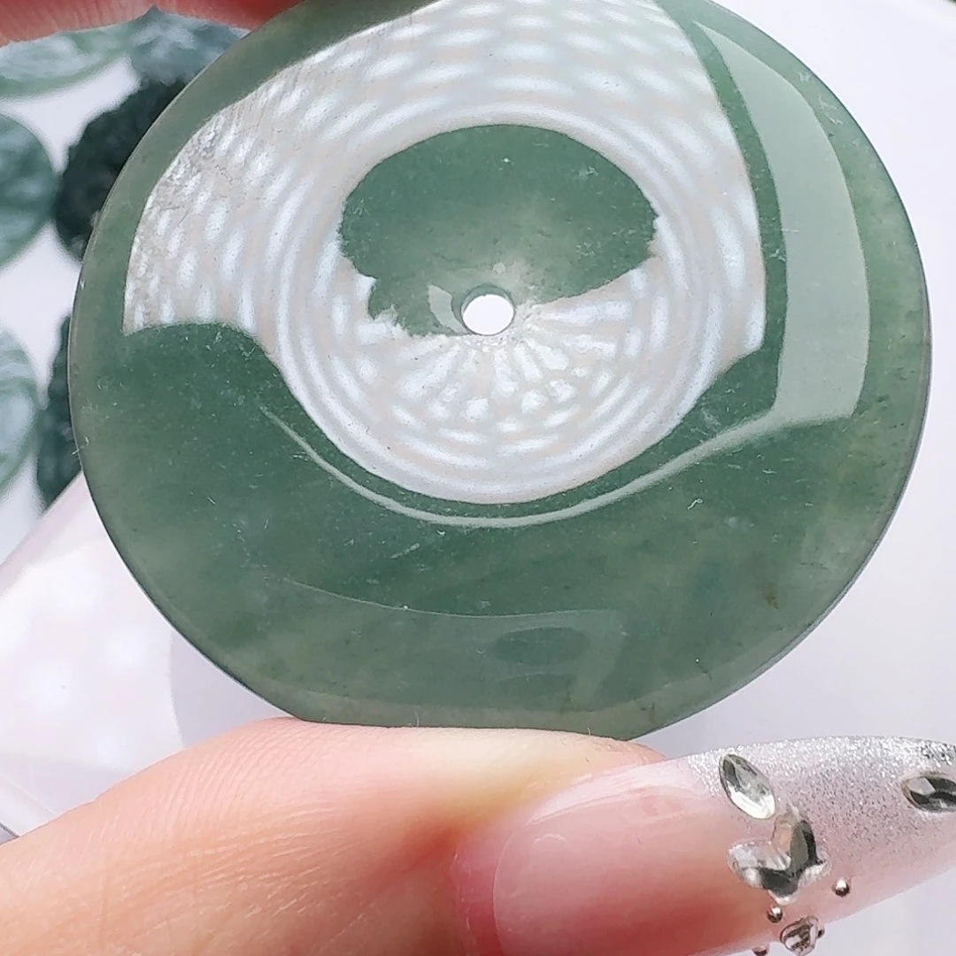 翡翠未镶嵌颈饰天然的A货翡翠多样性发其一