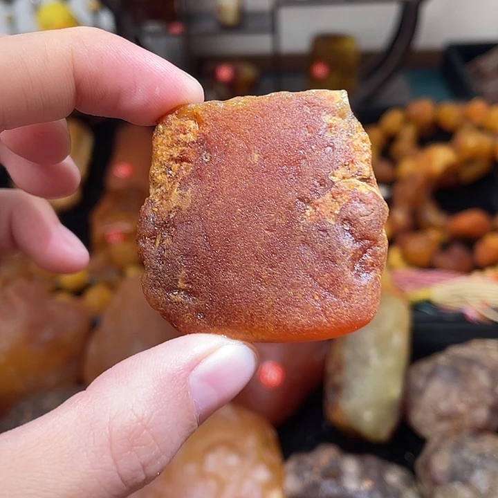 琥珀未镶嵌珠宝奇石