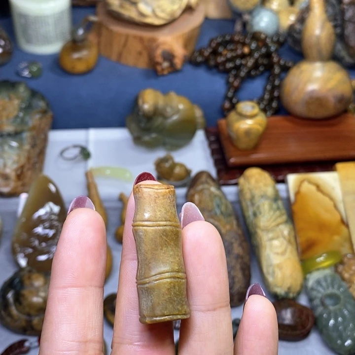 岫岩河磨玉（透闪石质玉）特价未镶嵌