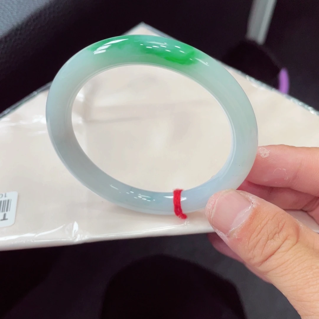 翡翠未镶嵌手镯翡翠