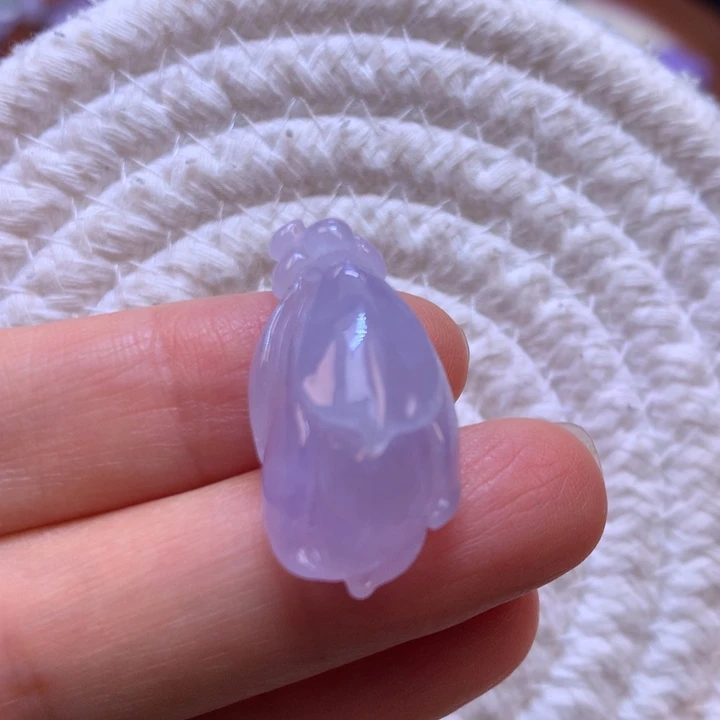 翡翠18K金镶嵌颈饰冰春紫玉兰花