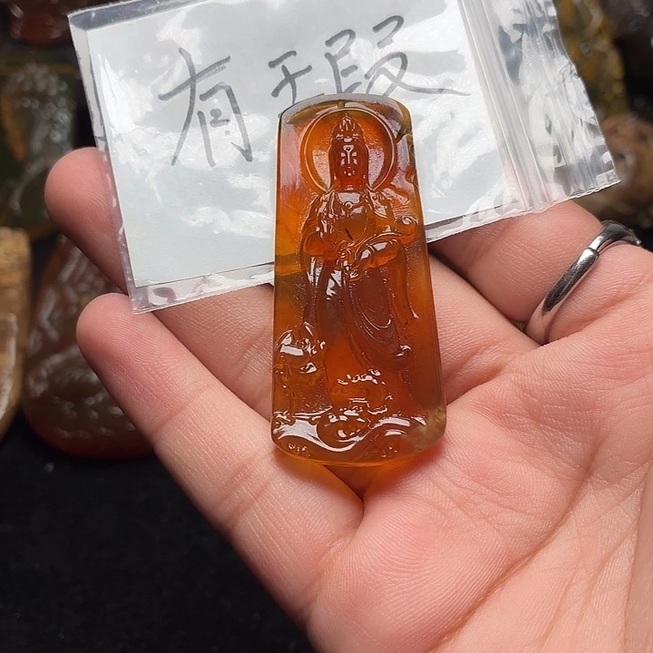 琥珀未镶嵌颈饰87