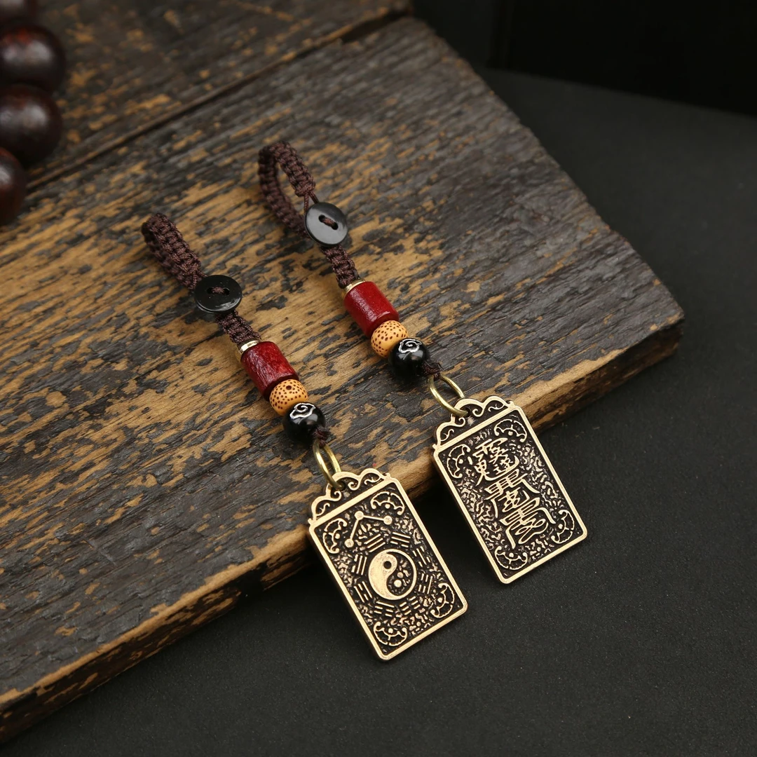 2025年泰虎猪蛇猴龙黄铜汽车钥匙扣挂件中式复古男女包挂件五帝葫