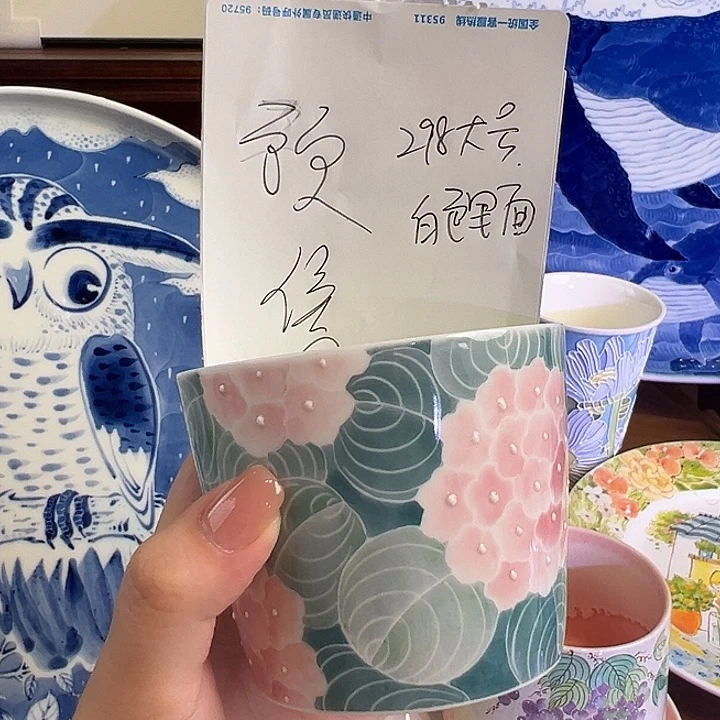 小***齿景德镇陶瓷艺术品