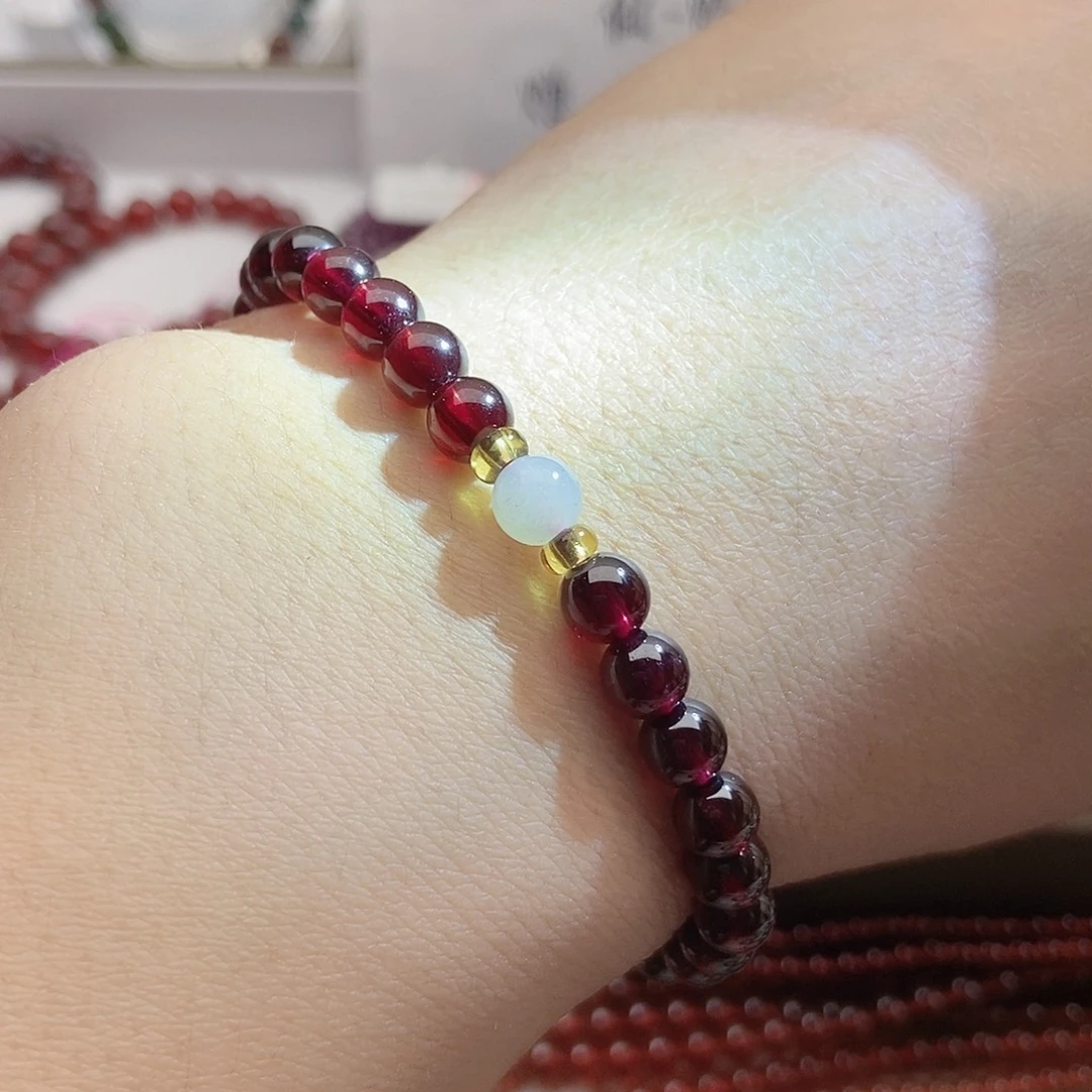 未镶嵌手链石榴石5.6