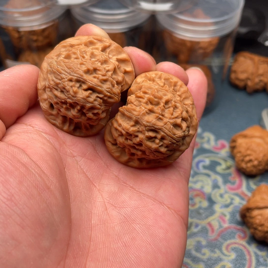 文玩核桃把件益****买宫灯