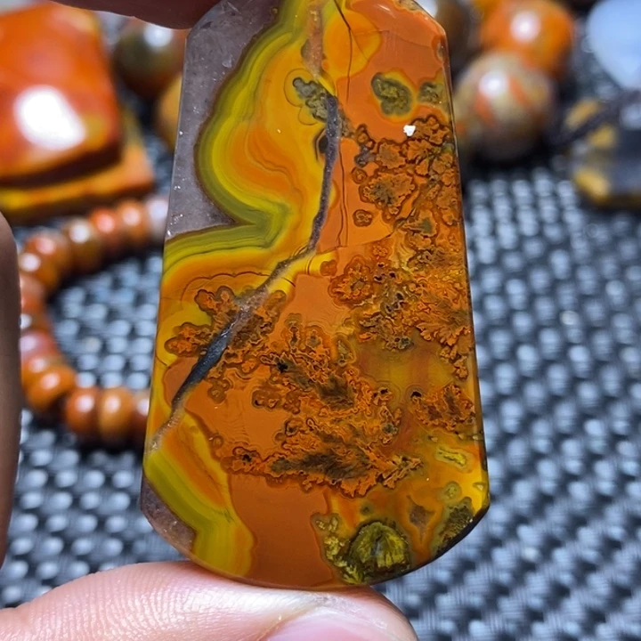 玛瑙/玉髓颈饰未镶嵌