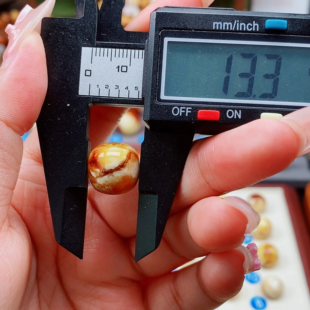琥珀未镶嵌裸石蜜蜡