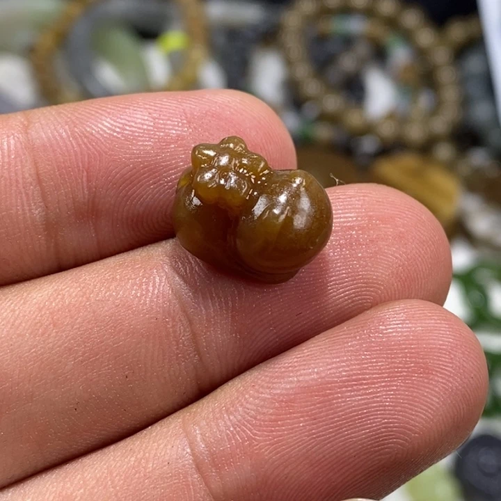 糖***果和田玉未镶嵌车挂
