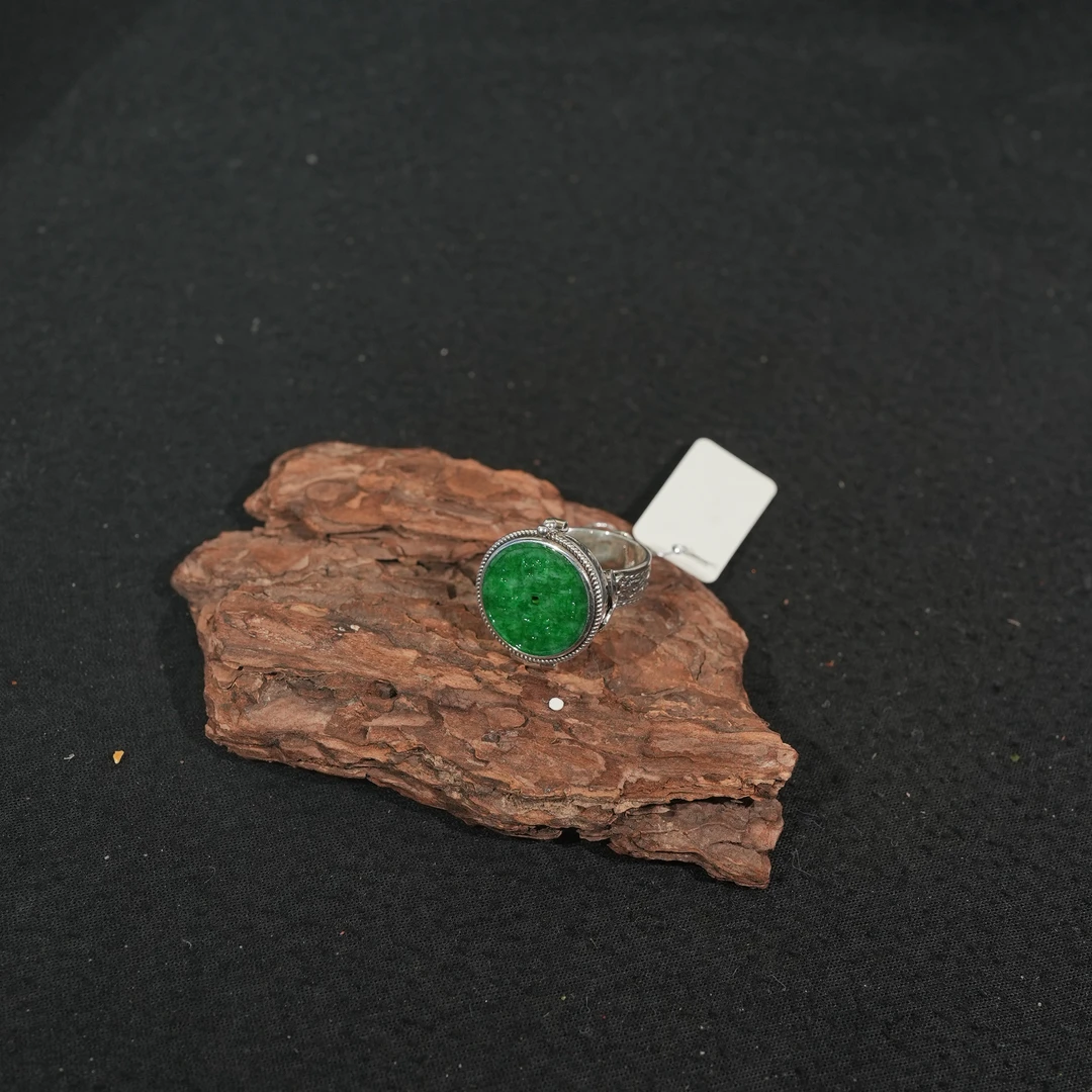 12.22香港王老板-翡翠戒指2t2644