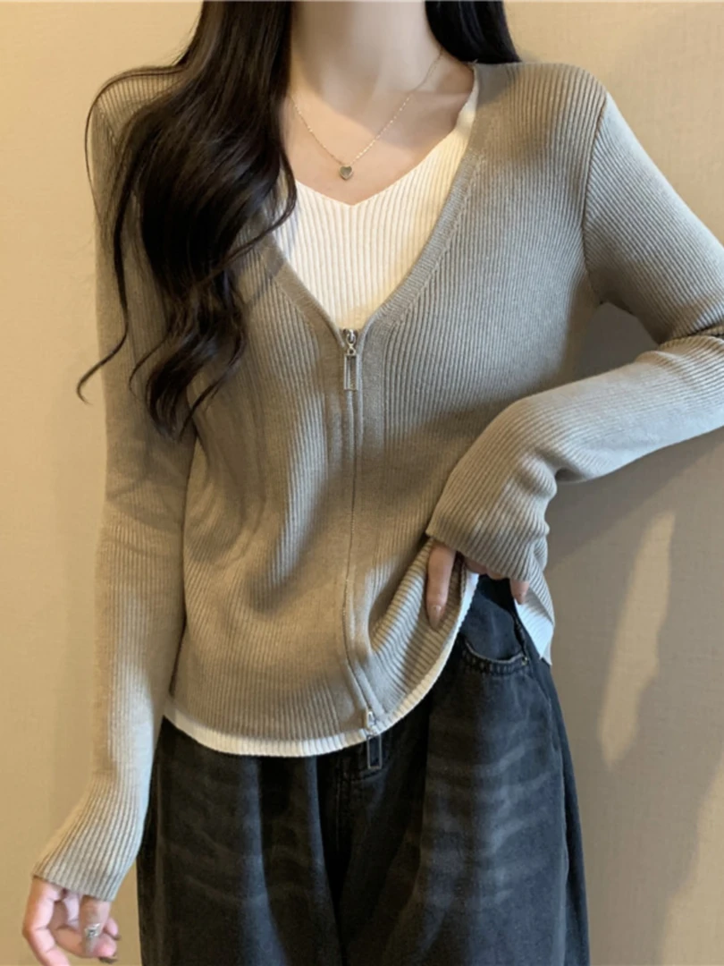 2025年秋季新款修身显瘦假两件打底女打底衫新款上衣纯欲慵懒女装