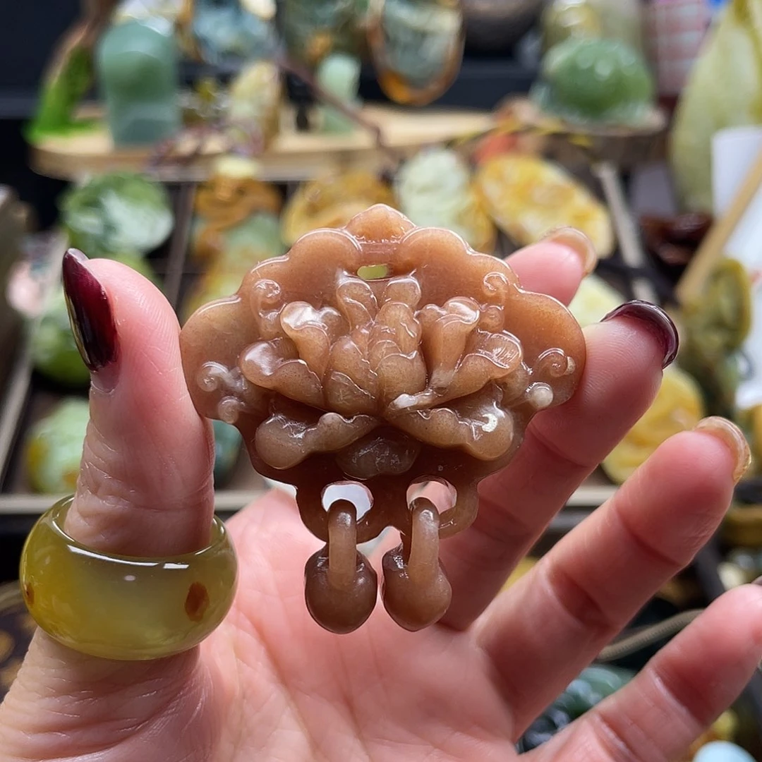蛇纹石玉颈饰未镶嵌辽阳粉锁头
