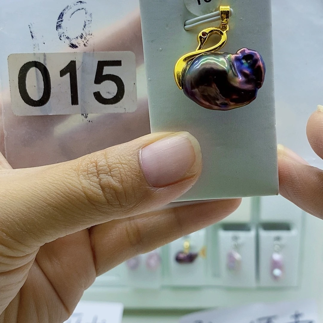 淡水珍珠颈饰合金