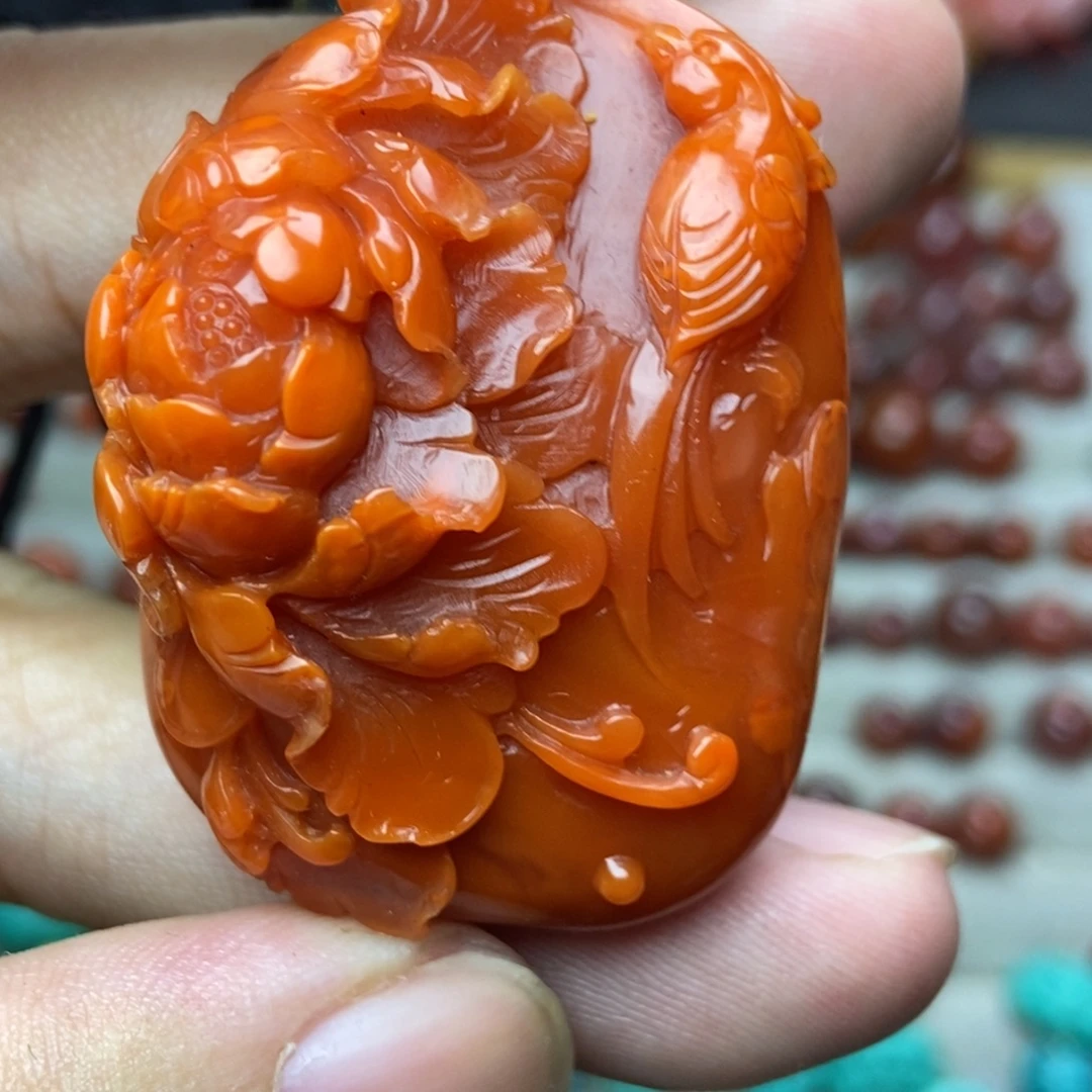南红玛瑙未镶嵌南红玛瑙有瑕疵