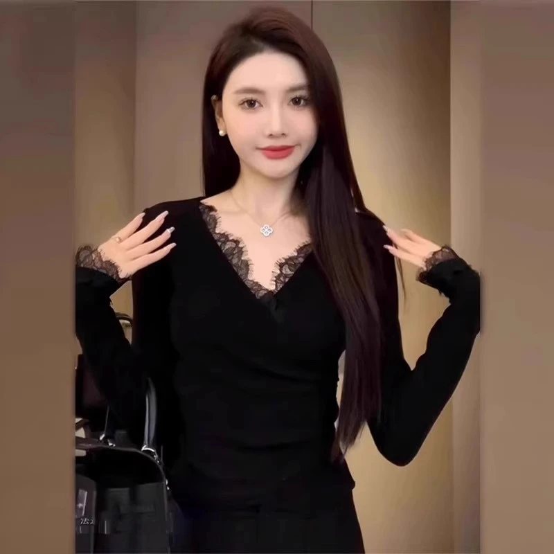 德丽妮黑色v领蕾丝打底衫女装2025新款春秋加绒加厚内搭长袖上衣