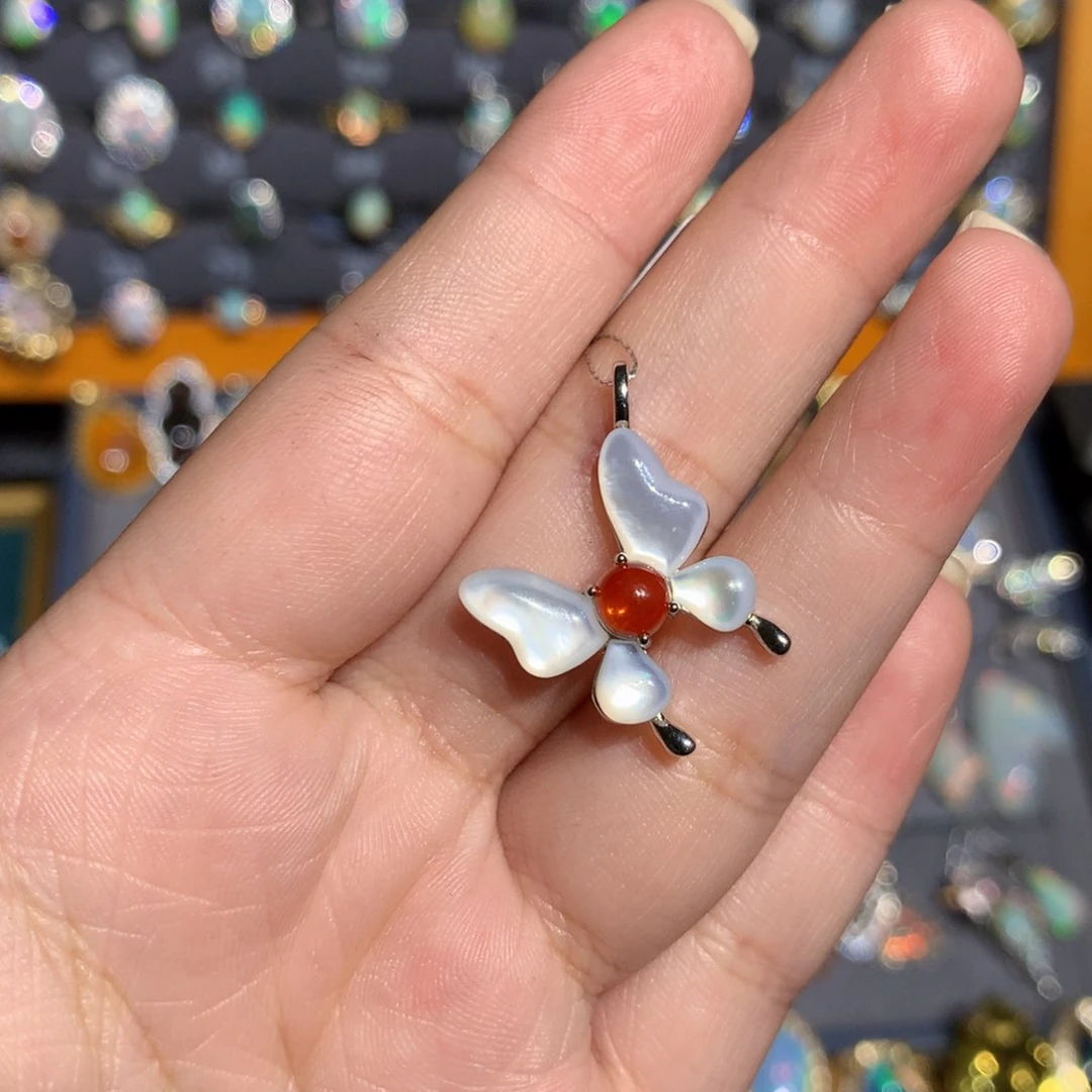 银S925镶嵌欧泊欧泊吊坠l