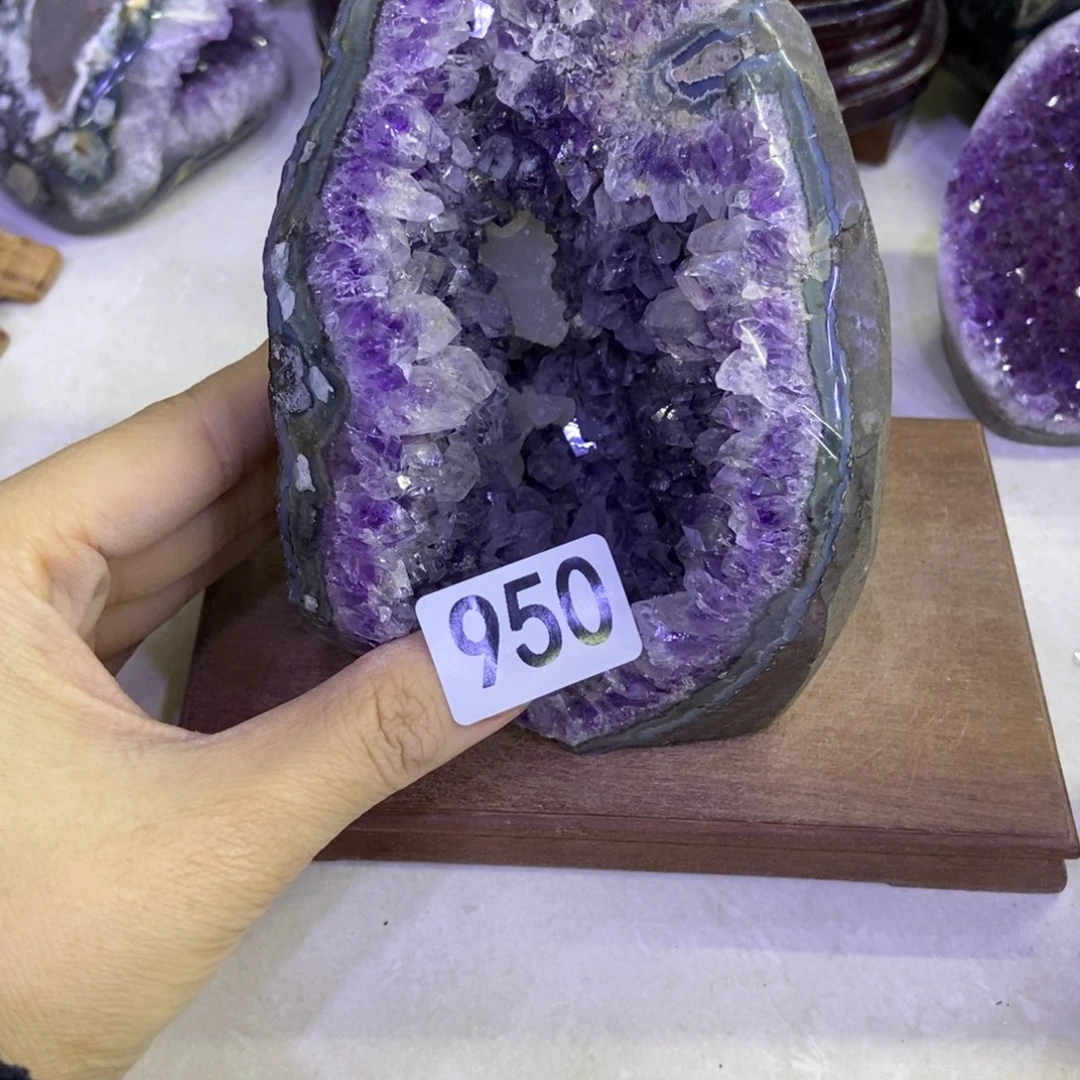 紫晶未镶嵌大型摆件（非配饰）