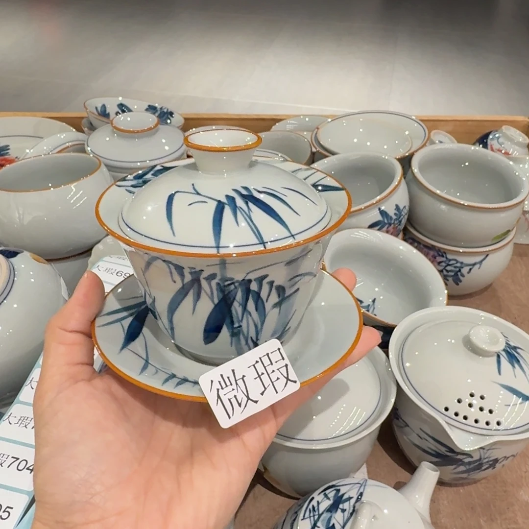 釉下手绘茶具微瑕