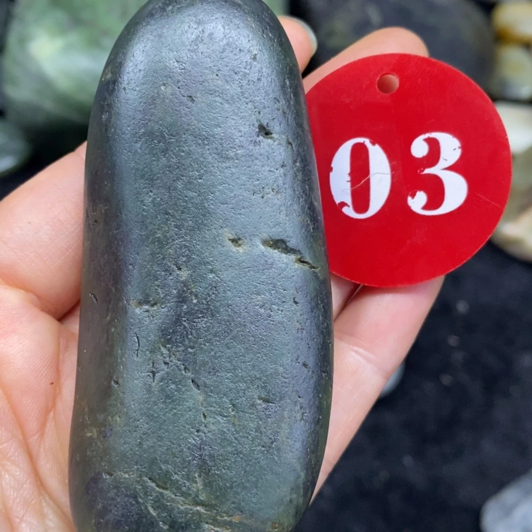 未镶嵌和田玉摆件