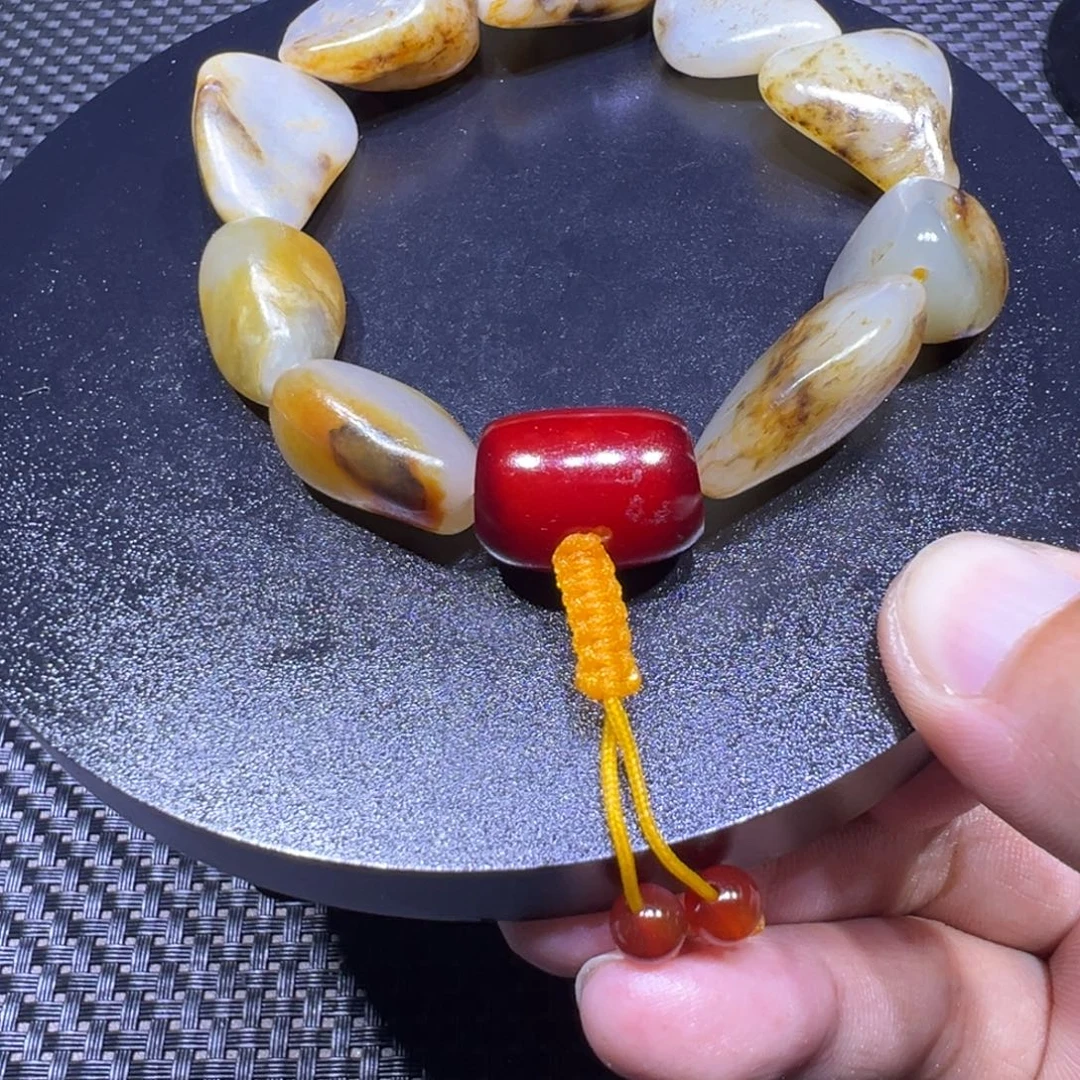 吊坠(不含链)未镶嵌和田玉（子料）60