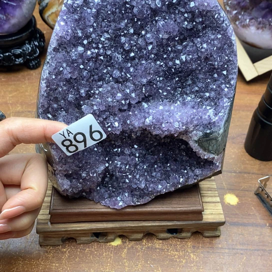 未镶嵌水晶大型摆件（非配饰）