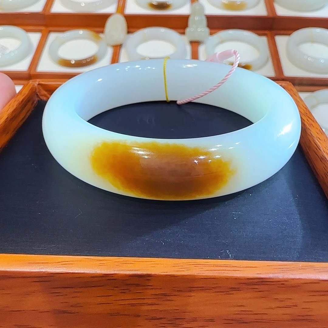 和田玉手镯未镶嵌且末一口老红糖53 54 55