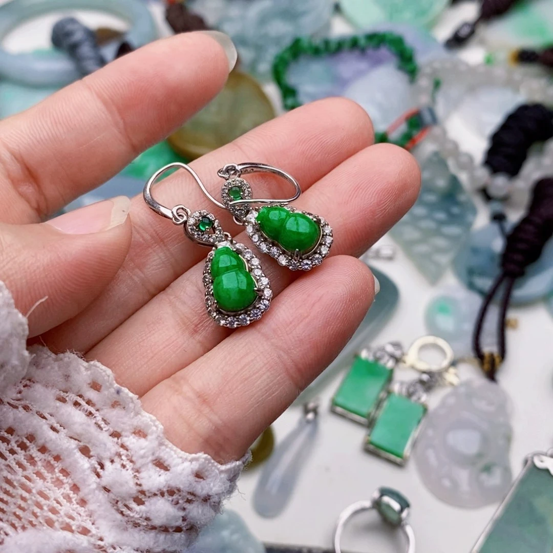 颈饰合金翡翠环**师葫芦