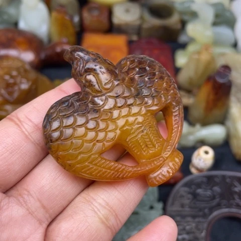 蛇纹石玉未镶嵌颈饰55