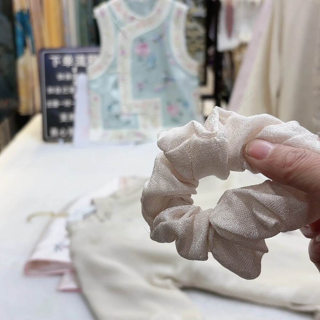 【闪购商品】荷**露苏绣等艺术品的收藏和收藏工作