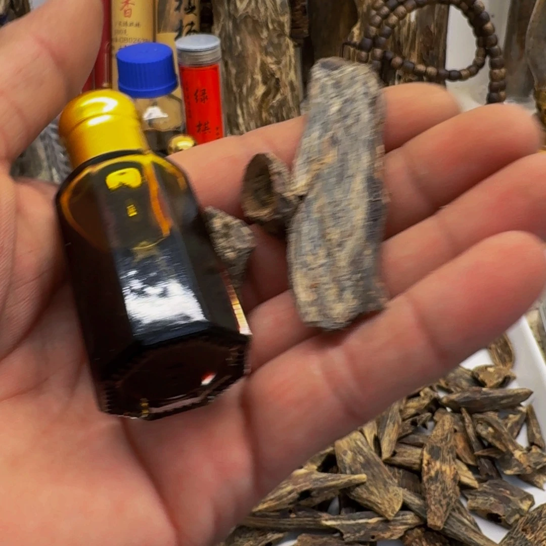 是***客沉香碎屑沉香精油10克
