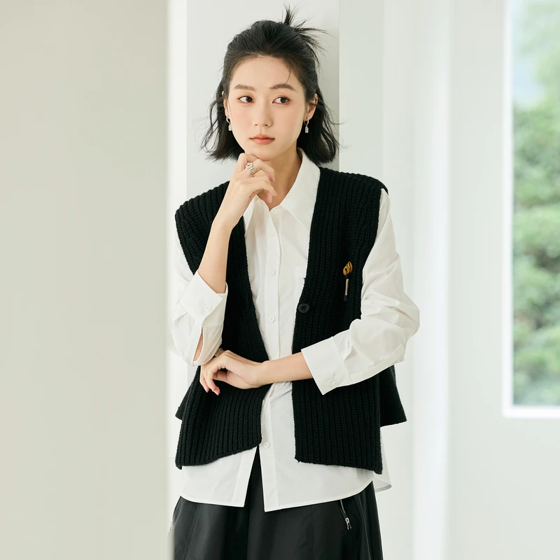 风笛2025春季新款英伦西装马甲女外搭叠穿气质宽松显瘦短款外套