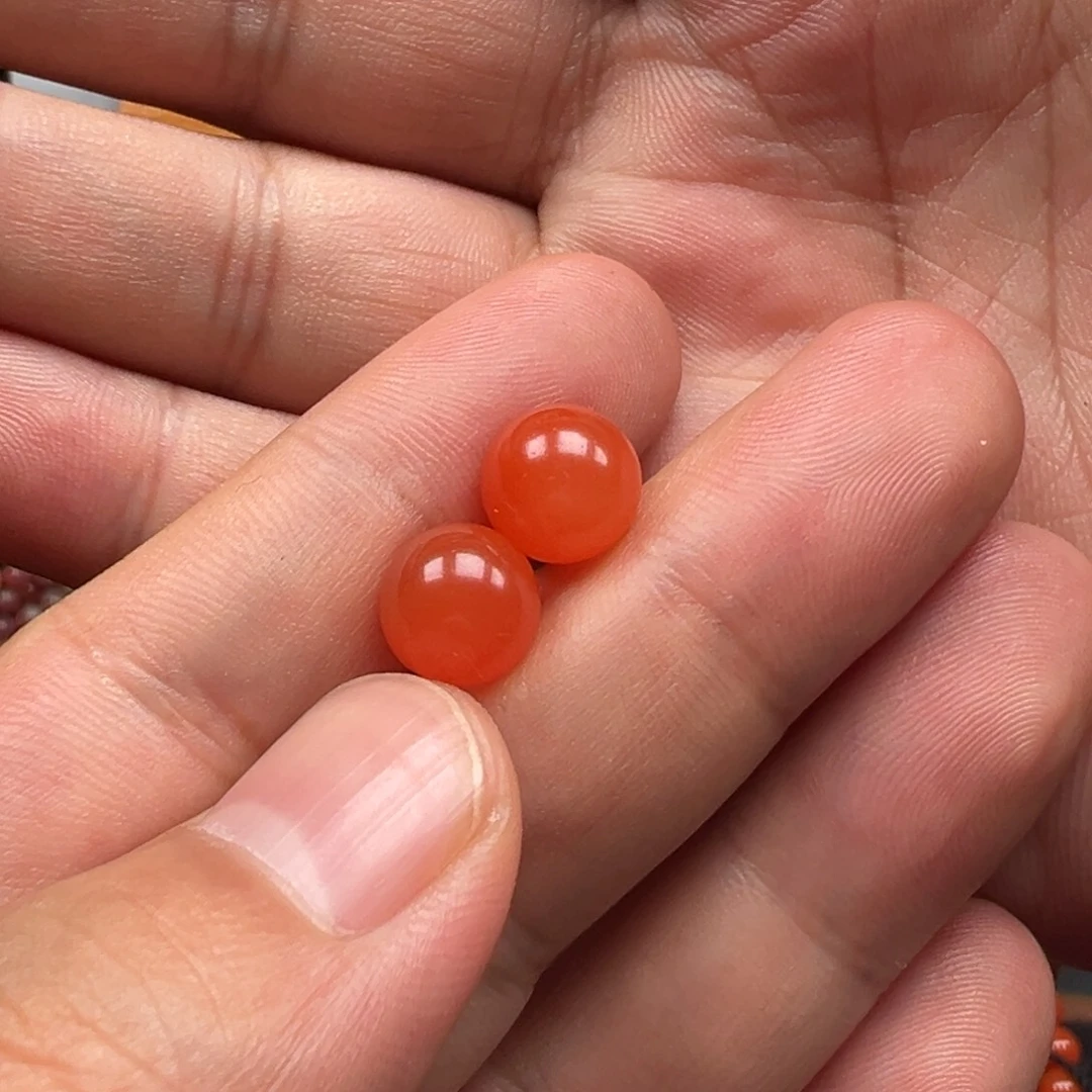 辉***叔南红玛瑙未镶嵌珠子