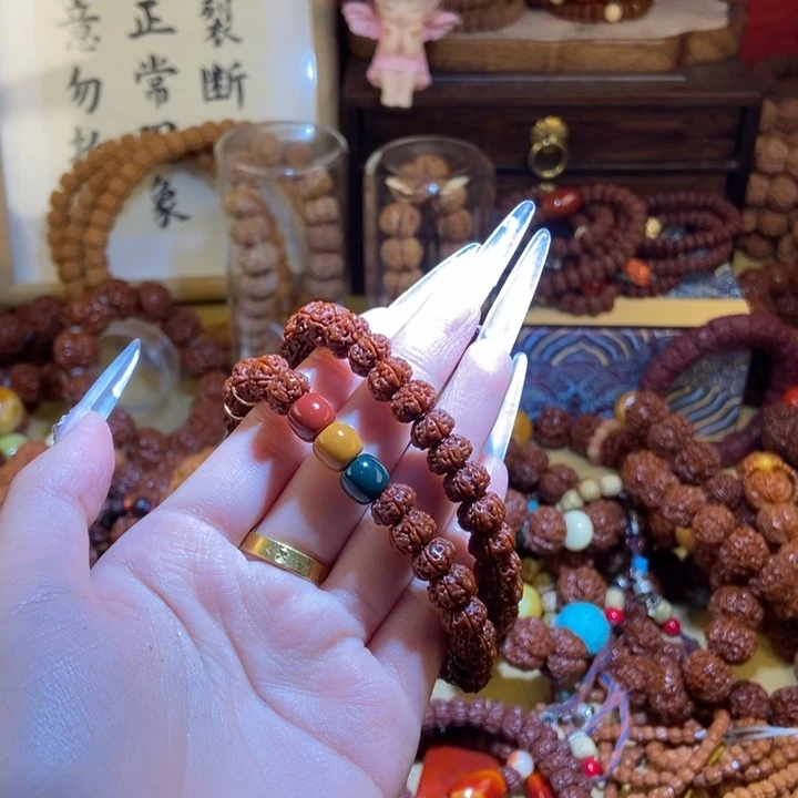 吊坠金刚菩提106玉化双圈红绿灯